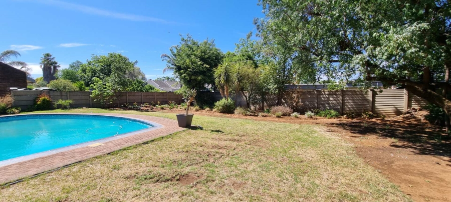 3 Bedroom Property for Sale in Heuwelsig Free State